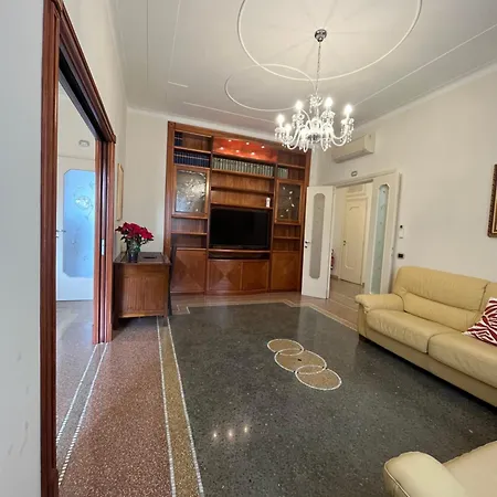 Casa Anna - Re Di Appartement *